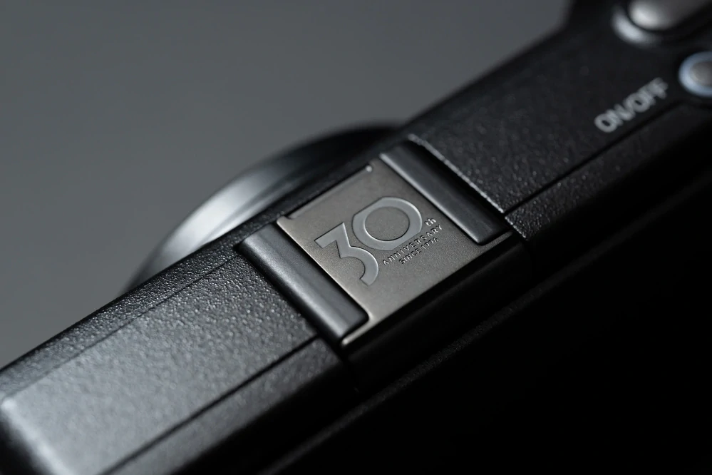  RICOH GR IV 30th Anniversary Edition Kit